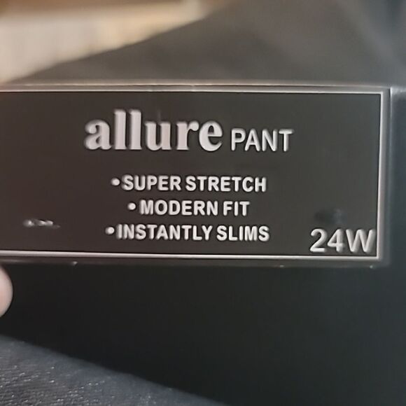 Alfred Dunner Women's Allure Slimming Plus Size Stretch Pants Size 24W - Picture 4 of 6